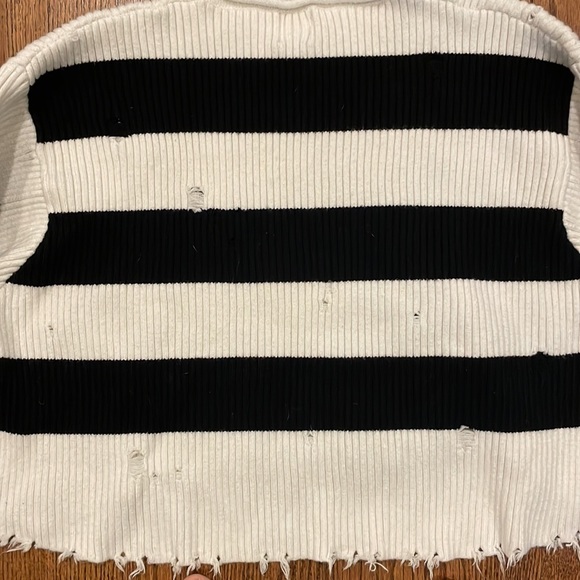 Princess Polly black & white striped destructed cotton ribbed sweater size S/M - Picture 7 of 7